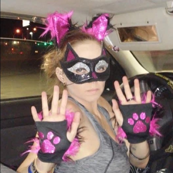 Meet your Posher, Meghan shears - Picture 3 of 7